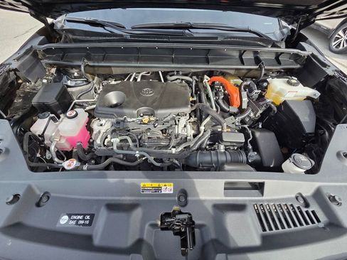 Used 2021 Toyota Highlander Limited image 34