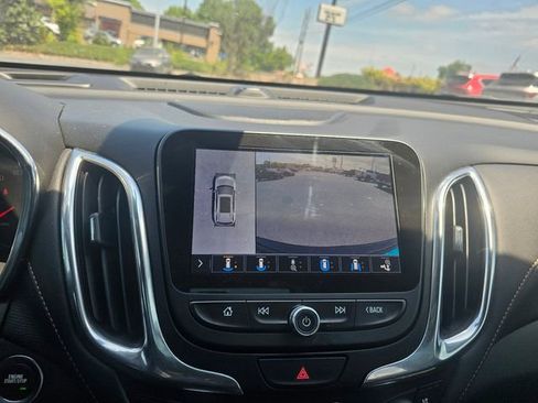 Used 2020 Chevrolet Equinox Premier FWD image 23