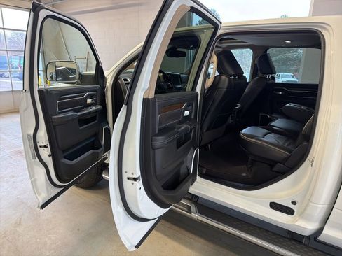 Used 2022 RAM 2500 Laramie image 41
