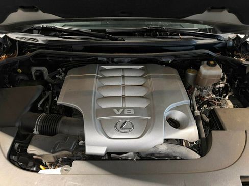 Used 2018 Lexus LX 570 4WD image 9