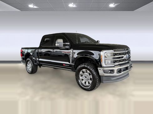 Used 2025 Ford F250 King Ranch w/ Chrome Package image 6