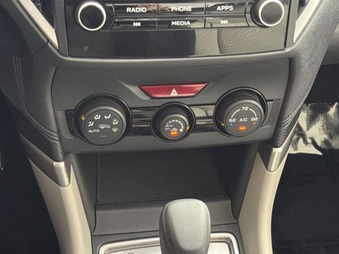 Used 2020 Subaru Forester Premium image 20