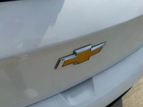 Used 2017 Chevrolet Cruze LT w/ RS Package image 12