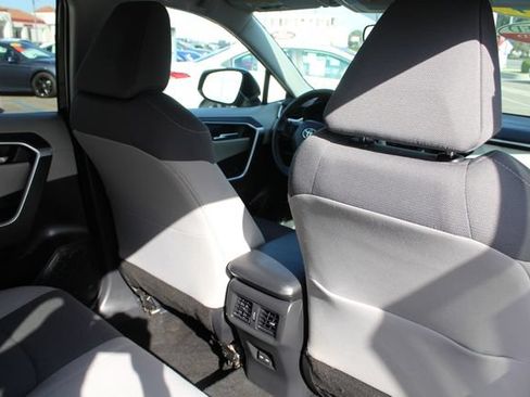 Certified 2024 Toyota RAV4 XLE AWD/4WD image 23