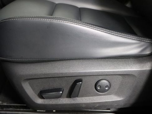 Used 2023 Nissan Rogue SV w/ SV Premium B Package FWD image 23