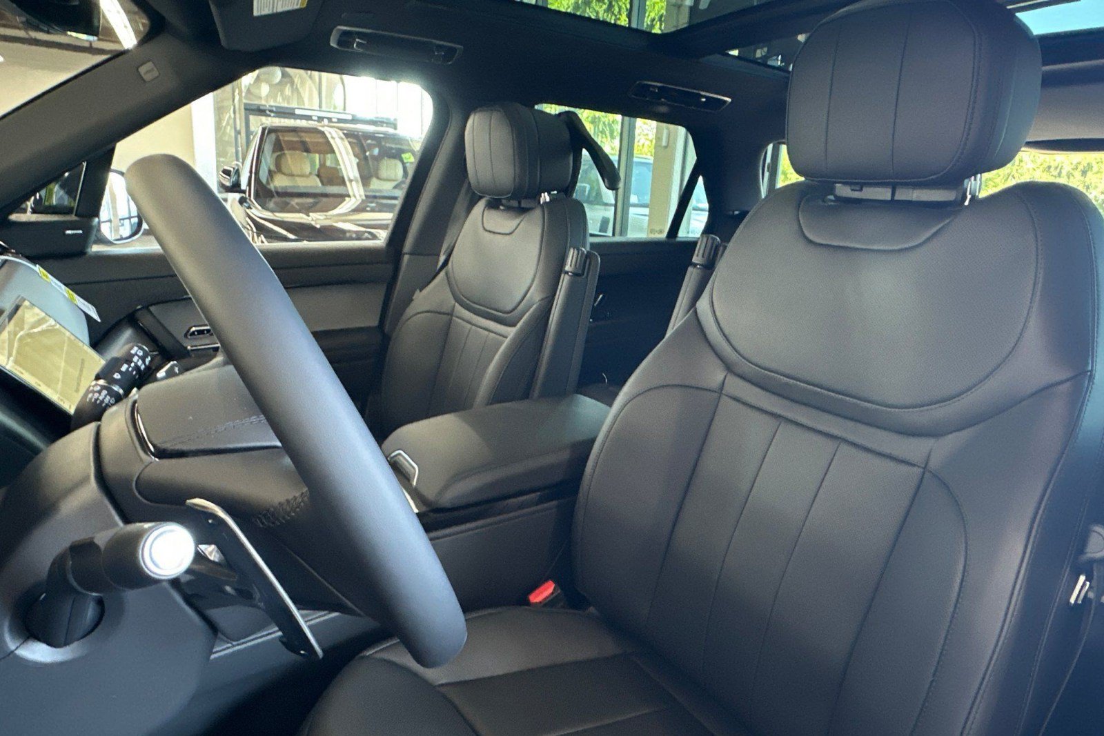New 2026 Land Rover Range Rover Sport SE AWD/4WD image 26