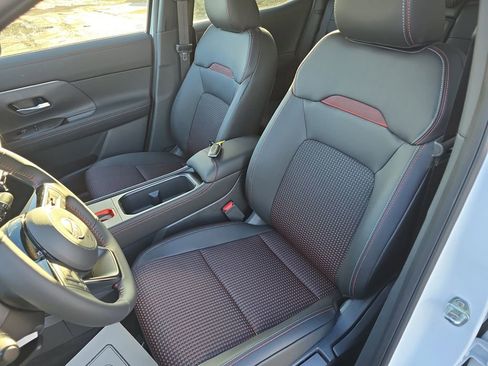 New 2026 Nissan Kicks SR w/ Cold Weather Package image 18