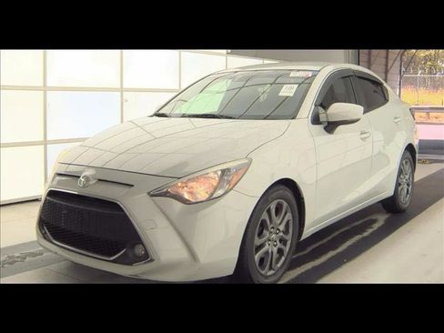 Used 2019 Toyota Yaris LE FWD image 1
