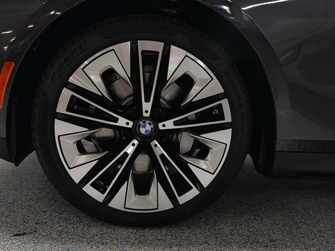 New 2026 BMW 530i image 5