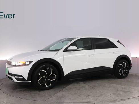 Used 2024 Hyundai Ioniq 5 SEL RWD image 18