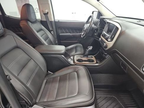 Used 2022 GMC Canyon Denali image 12