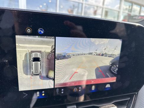 Used 2025 Chevrolet Equinox RS w/ Safety and Technology Package image 20