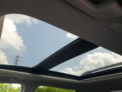 New 2025 Nissan Rogue Platinum image 17