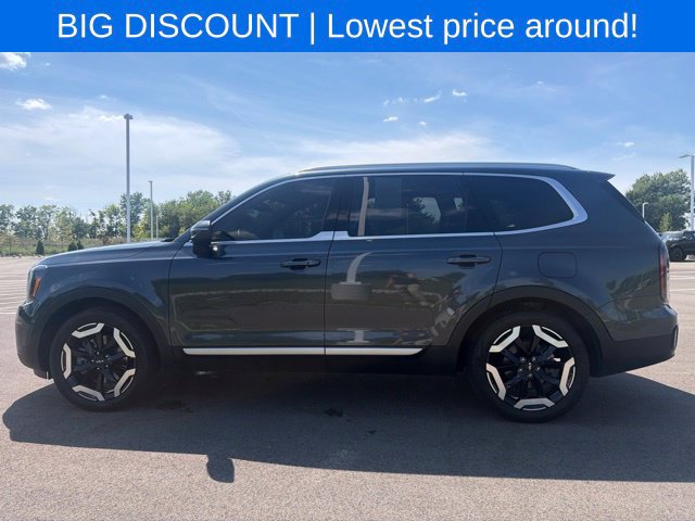 Used 2024 Kia Telluride EX w/ EX Captain's Chair Package AWD/4WD image 17