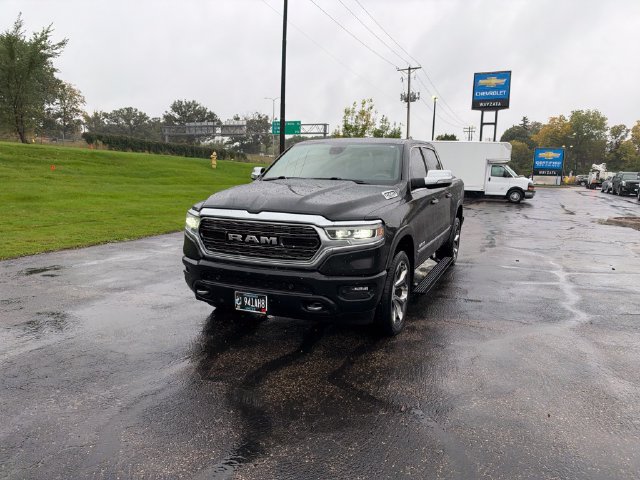 Used 2019 RAM 1500 Limited w/ Body Color Bumper Group AWD/4WD image 7