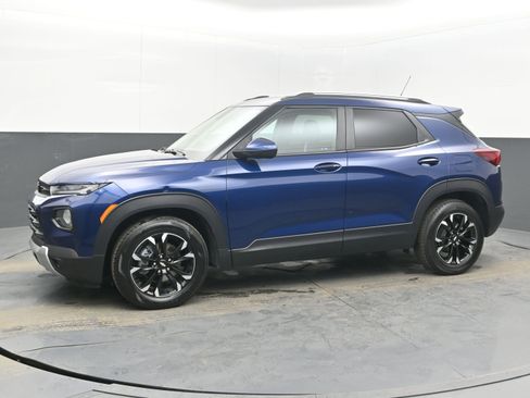 Used 2023 Chevrolet TrailBlazer LT w/ Convenience Package image 4