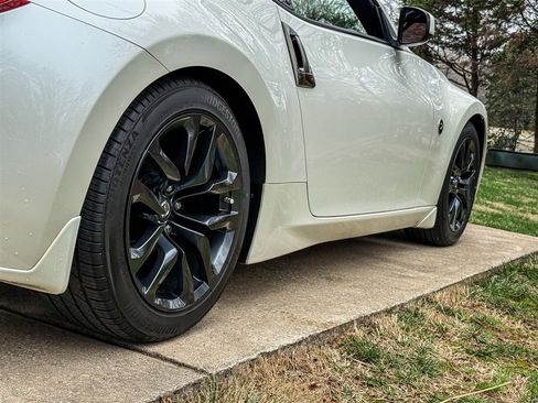 Used 2020 Nissan 370Z Coupe image 37