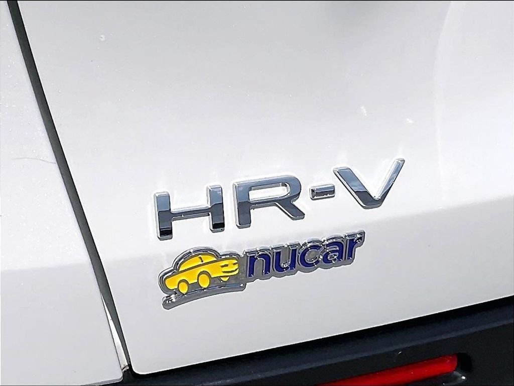 Used 2023 Honda HR-V LX image 28