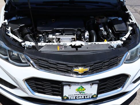 Used 2018 Chevrolet Cruze LS FWD image 55