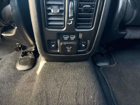 Used 2024 Dodge Durango GT image 13