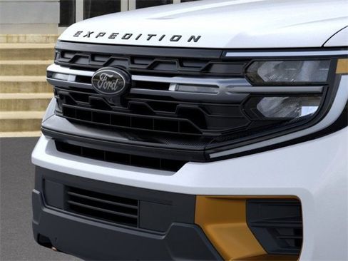New 2025 Ford Expedition Tremor image 17