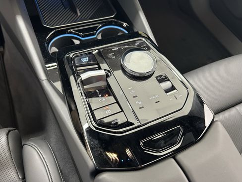Used 2025 BMW i5 M60 w/ Premium Package image 22