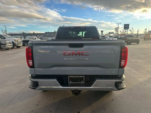 Used 2024 GMC Sierra 1500 SLE w/ Preferred Package image 5