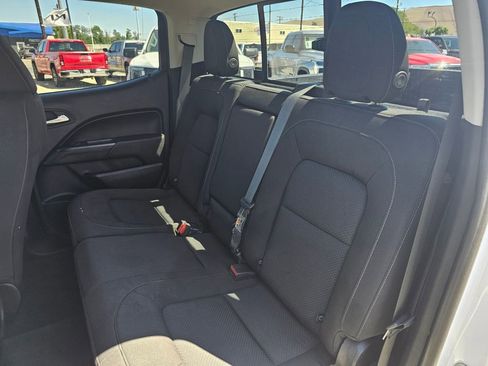 Used 2020 Chevrolet Colorado LT image 17