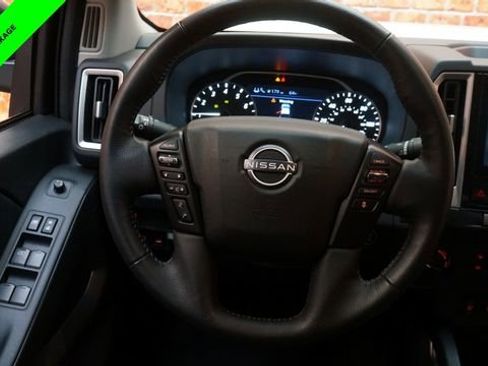 Certified 2025 Nissan Frontier SV w/ SV Convenience Package AWD/4WD image 12