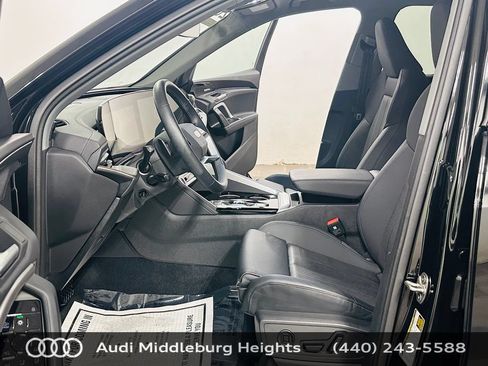 Certified 2025 Audi Q5 Premium Plus w/ Premium Plus AWD/4WD image 11