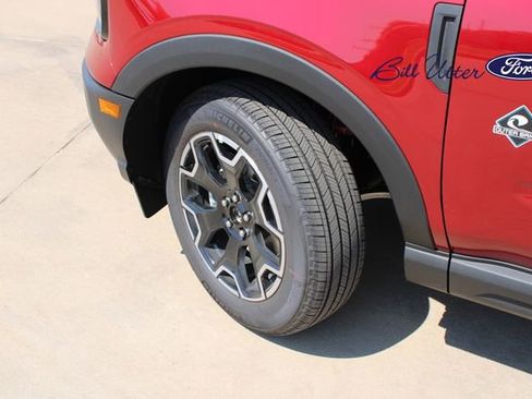 New 2025 Ford Bronco Sport Outer Banks image 5