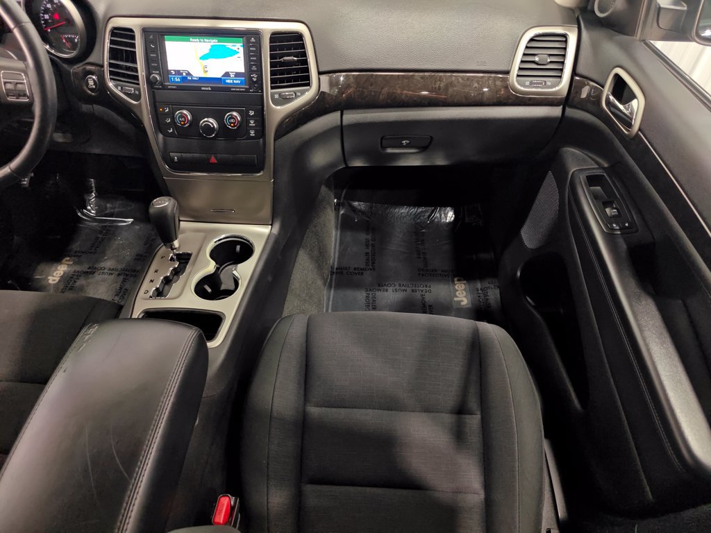 Used 2012 Jeep Grand Cherokee Laredo AWD/4WD image 19