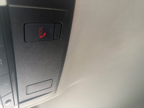 Certified 2022 Nissan Rogue SV FWD image 25