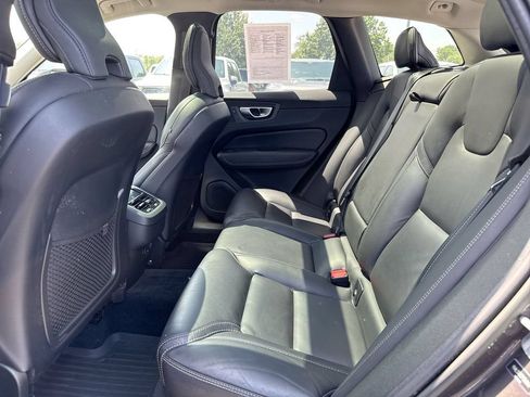 Used 2023 Volvo XC60 B5 Ultimate w/ Climate Package AWD/4WD image 24