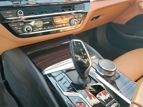 Used 2021 BMW 540i xDrive w/ Convenience Package image 18