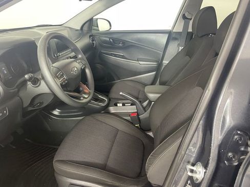 Certified 2022 Hyundai Kona SEL image 2