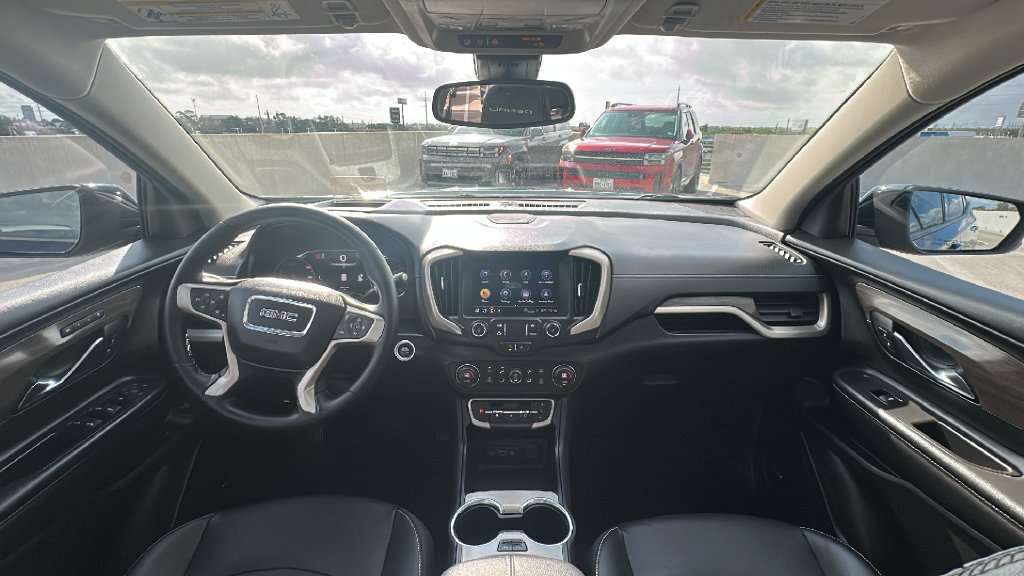 Used 2024 GMC Terrain Denali w/ Black Diamond Edition AWD/4WD image 23