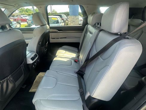 Used 2021 Hyundai Palisade SEL FWD image 17