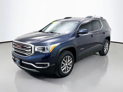 Used 2019 GMC Acadia SLE w/ LPO, Floor Liner Package image 3
