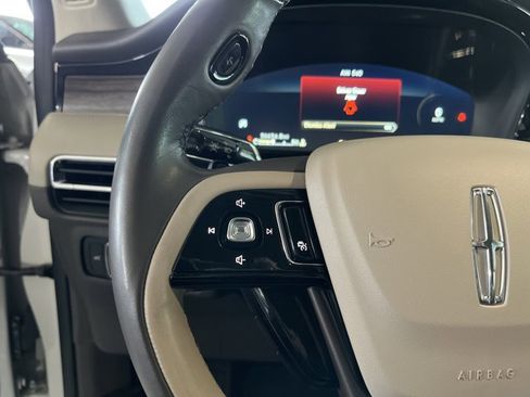 Used 2022 Lincoln Corsair Reserve w/ Equipment Group 201A image 15