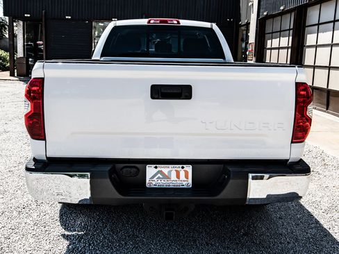 Used 2018 Toyota Tundra SR5 RWD image 9