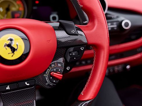 Used 2022 Ferrari F8 Tributo RWD image 61