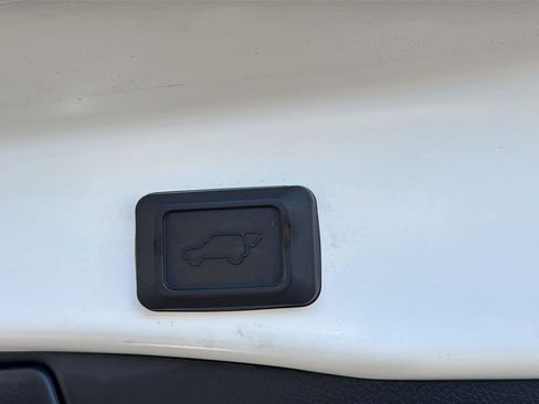 Certified 2024 Toyota RAV4 XLE Premium image 31