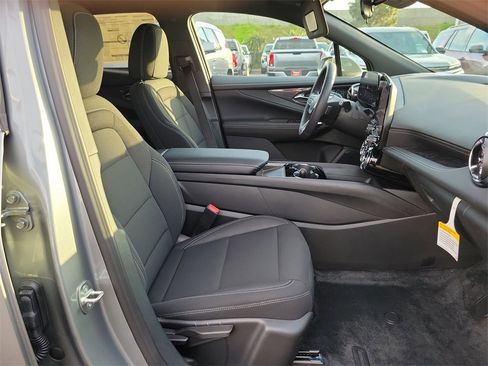 New 2026 Chevrolet Blazer EV LT image 15