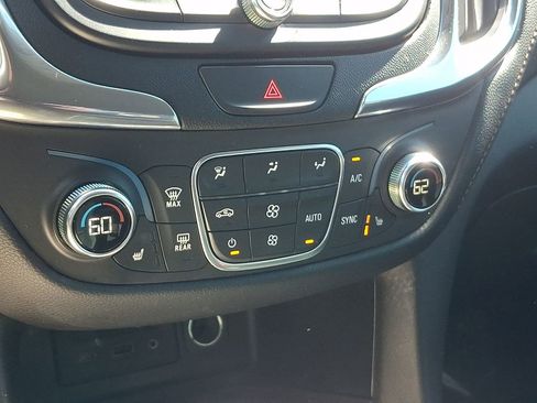 Used 2019 Chevrolet Equinox Premier w/ Premier Redline Edition image 16