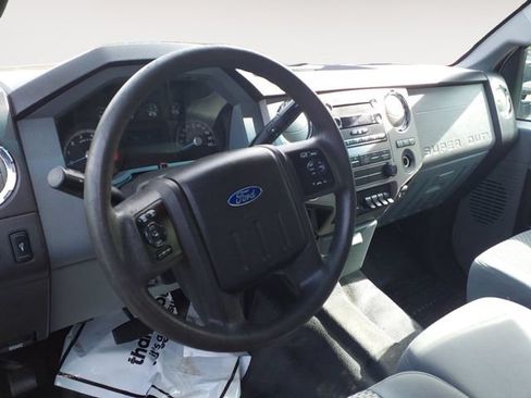 Used 2015 Ford F250 XLT w/ Camper Package AWD/4WD image 12