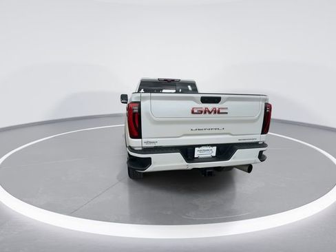Used 2024 GMC Sierra 2500 Denali w/ Technology Package AWD/4WD image 7