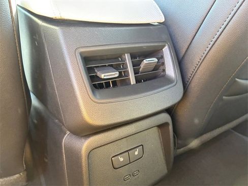 New 2026 Chevrolet Equinox EV LT image 18