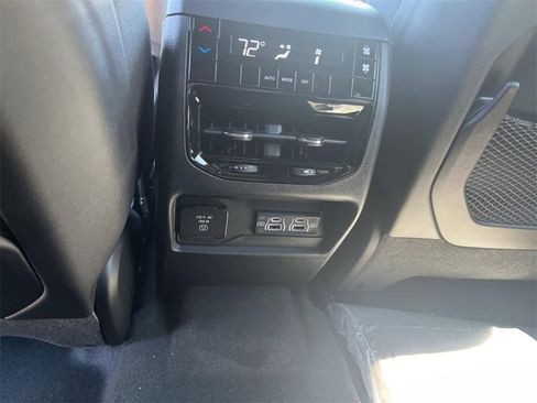 New 2025 Jeep Grand Cherokee L Altitude AWD/4WD image 24