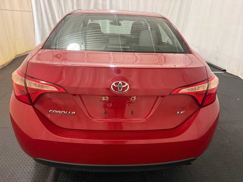 Used 2018 Toyota Corolla LE image 16